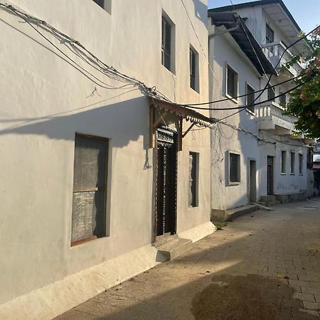 Four Seasons Villa Zanzibar Exterior photo