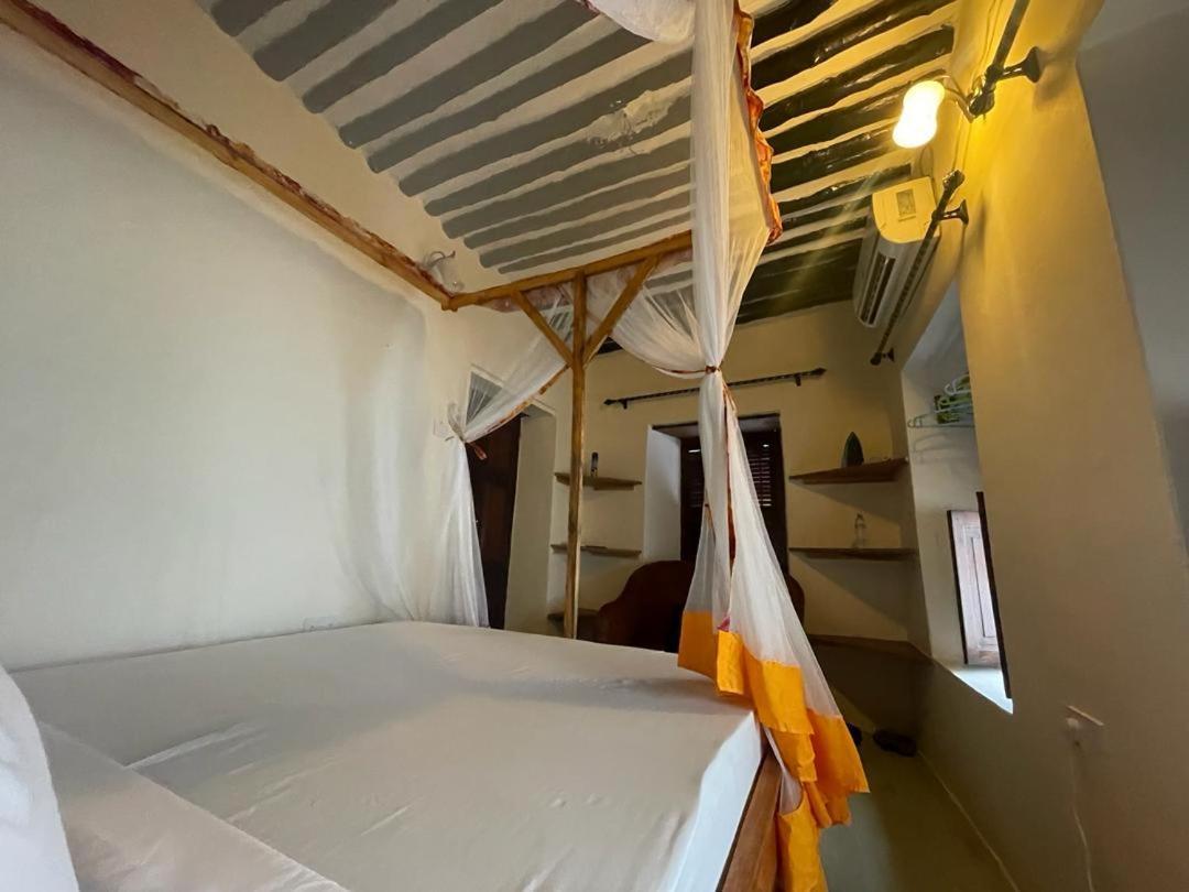 Four Seasons Villa Zanzibar Exterior photo